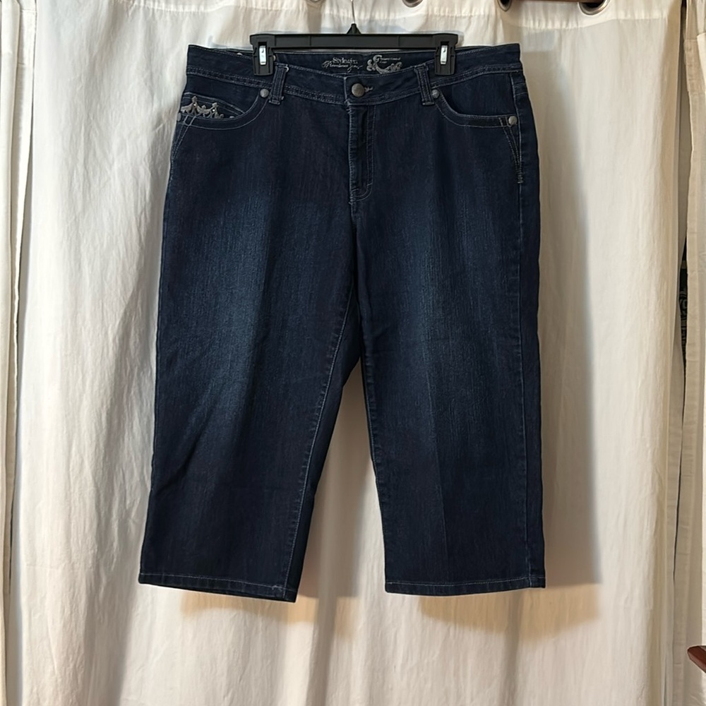 Style & Co blue dark wash denim capris